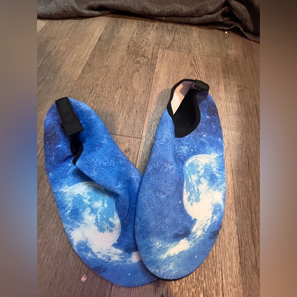 Men’s water shoes.
